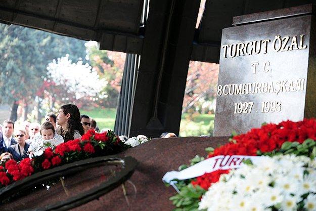 turgut-ozal-mezar