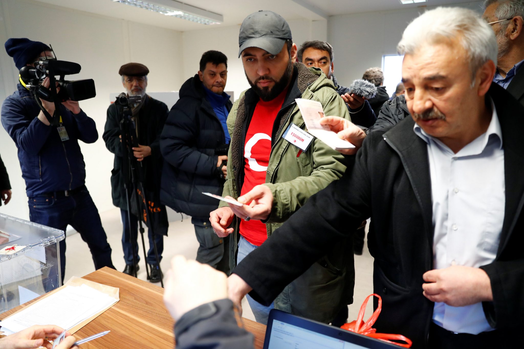 Turkish voters cast their ballots on the constitutional referendum